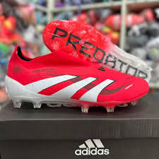 ADIDAS PREDATOR FOOTBALL BOOTS