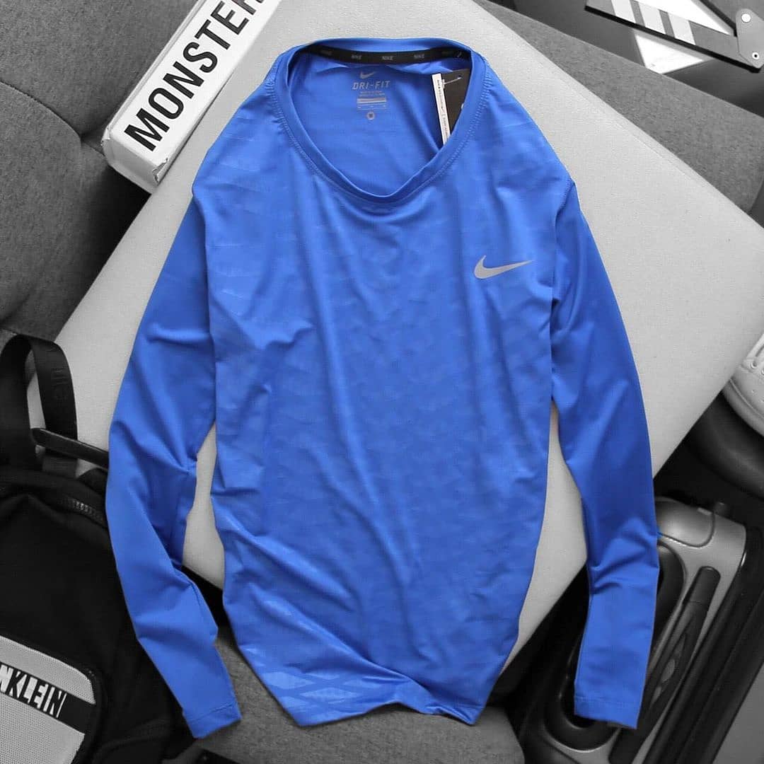 NIKE DRI-FIT LONG SLEEVED T-SHIRTS