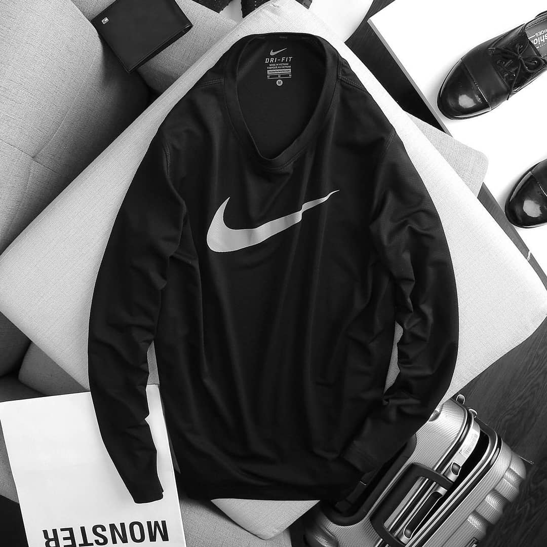 NIKE DRI-FIT LONG SLEEVED T-SHIRTS